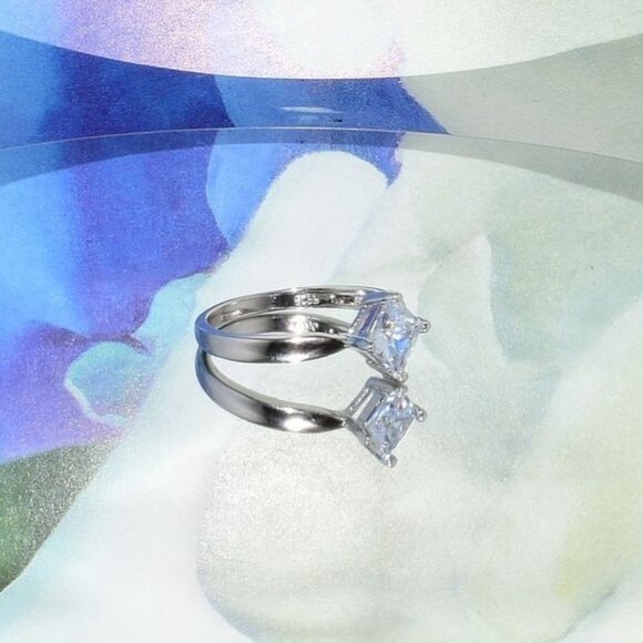 Reina Princess Cut Rhombus Solitaire 925 Sterling Silver Ring Size 8 Gift Boxed - Picture 10 of 10